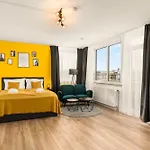 Апартаменты Guermache Apartments- Design Apartments, Zentrum, Outlet, Balkon, Kueche Вольфсбург