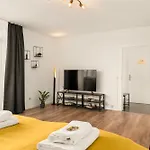 Guermache Apartments- Design Apartments, Zentrum, Outlet, Balkon, Kueche Апартаменты *