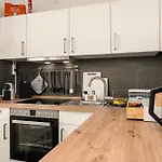 Guermache Apartments- Design Apartments, Zentrum, Outlet, Balkon, Kueche * Вольфсбург