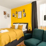 Guermache Apartments- Design Apartments, Zentrum, Outlet, Balkon, Kueche *