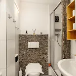 Guermache Apartments- Design Apartments, Zentrum, Outlet, Balkon, Kueche