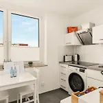 Guermache Apartments- Design Apartments, Zentrum, Outlet, Balkon, Kueche Апартаменты Вольфсбург