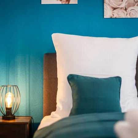 Guermache Apartments- Design Apartments, Zentrum, Outlet, Balkon, Kueche * Wolfsburg