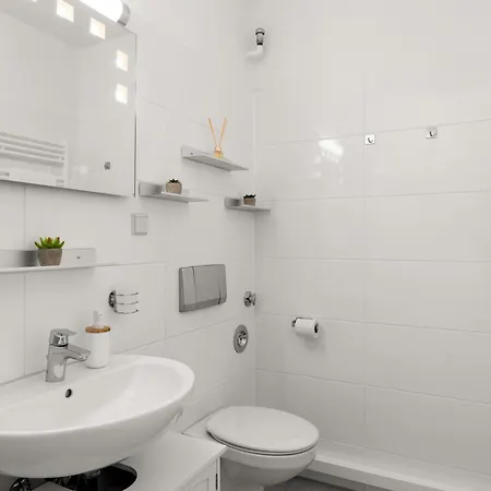 Guermache Apartments- Design Apartments, Zentrum, Outlet, Balkon, Kueche Appartamento *