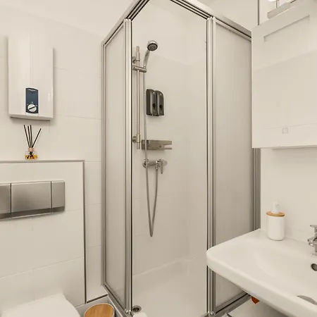 Guermache Apartments- Design Apartments, Zentrum, Outlet, Balkon, Kueche Apartmán
