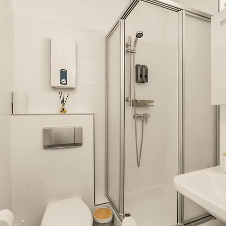 Guermache Apartments- Design Apartments, Zentrum, Outlet, Balkon, Kueche Wolfsburg