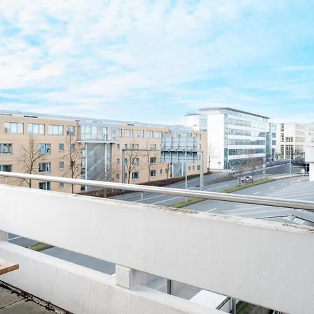 Apartmán Guermache Apartments- Design Apartments, Zentrum, Outlet, Balkon, Kueche
