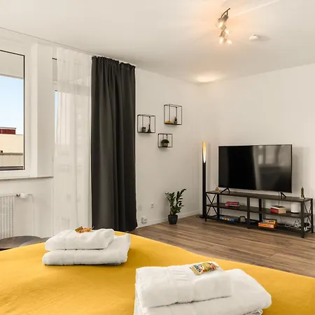 Guermache Apartments- Design Apartments, Zentrum, Outlet, Balkon, Kueche Apartmán Wolfsburg