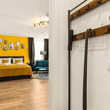 Guermache Apartments- Design Apartments, Zentrum, Outlet, Balkon, Kueche Appartamento