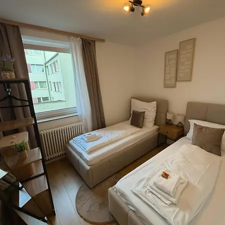 Guermache Apartments- Design Apartments, Zentrum, Outlet, Balkon, Kueche