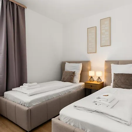 Guermache Apartments- Design Apartments, Zentrum, Outlet, Balkon, Kueche Apartmán *