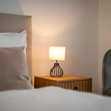 Apartmán Guermache Apartments- Design Apartments, Zentrum, Outlet, Balkon, Kueche *