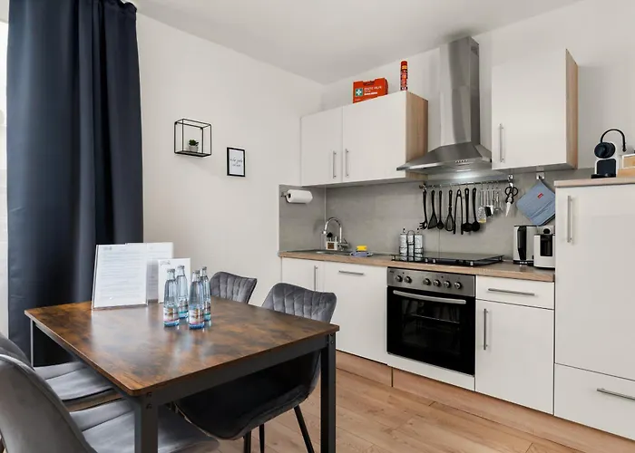 Guermache Apartments- Design Apartments, Zentrum, Outlet, Balkon, Kueche