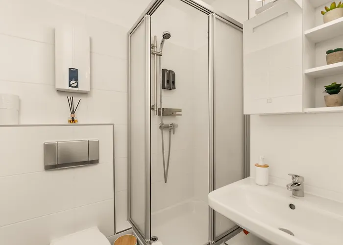 Guermache Apartments- Design Apartments, Zentrum, Outlet, Balkon, Kueche Apartman