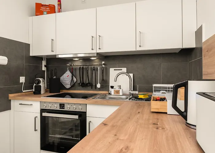 Guermache Apartments- Design Apartments, Zentrum, Outlet, Balkon, Kueche * Wolfsburg
