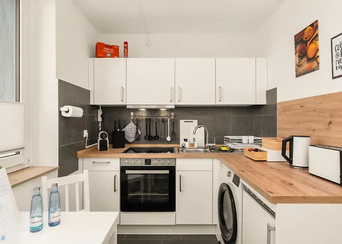 Guermache Apartments- Design Apartments, Zentrum, Outlet, Balkon, Kueche *