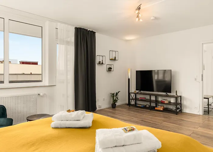 Guermache Apartments- Design Apartments, Zentrum, Outlet, Balkon, Kueche Apartament Wolfsburg