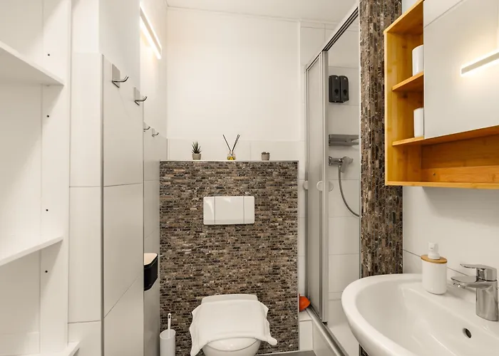 Guermache Apartments- Design Apartments, Zentrum, Outlet, Balkon, Kueche